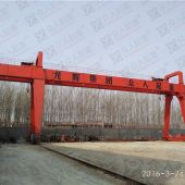 龍輝起重自用:雙主梁門(mén)式起重機(jī)