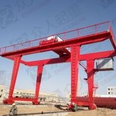 集裝箱門(mén)式起重機(jī)