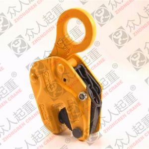 ���ؙC����