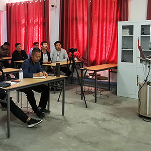 10��20��ɽ�|���x���ؙCе���޹�˾�e�k���p���Tʽ��ץ�����ؙC������Ӗ�n��